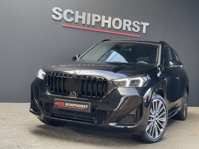 Bmw X1 - x-Drive 25e M-Sport/20 inch/trekhaak/elec stoelen/leer