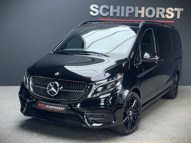 Mercedes-benz V-klasse - V-Klasse AMG 19 inch/Airmatic/Panorama/All Black/Sportstoelen 