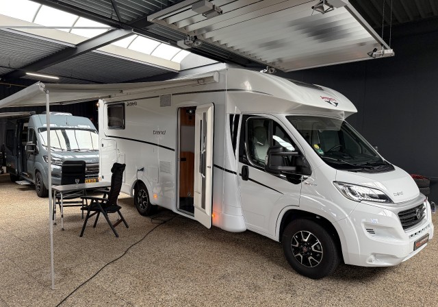 DETHLEFFS T7057 EB 160pk Autom/Lengte bedden/Airco