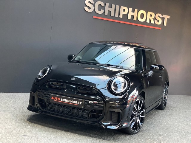 MINI JOHN COOPER WORKS Cooper C 156pk John Cooper Works Panorama Leer 18 inch harman ka, Auto-Schiphorst, Almelo