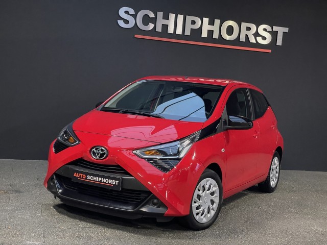 TOYOTA AYGO 1.0 VVTI x-play trekhaak 1 eigenaar all inn prijs  , Auto-Schiphorst, Almelo