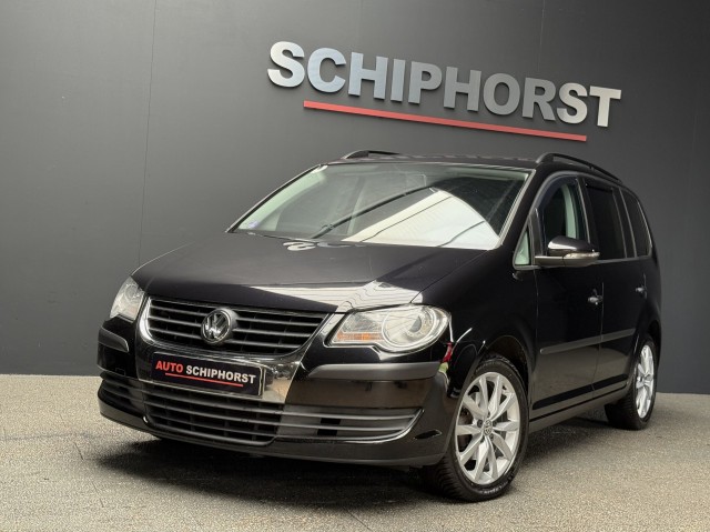 VOLKSWAGEN TOURAN 1.5 DSG Comfort 17 inch trekhaak navi clima , Auto-Schiphorst, Almelo