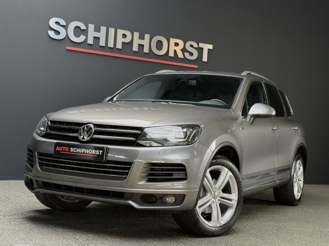 VOLKSWAGEN TOUAREG 3.0 TDI 2x R-LINE 20inch trekhaak luchtvering camera, Auto-Schiphorst, Almelo