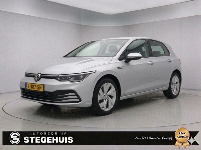 VOLKSWAGEN GOLF 1.5 TSI Life Bussines Stoelverwarming Navi Led, Autobedrijf Stegehuis, Vriezenveen
