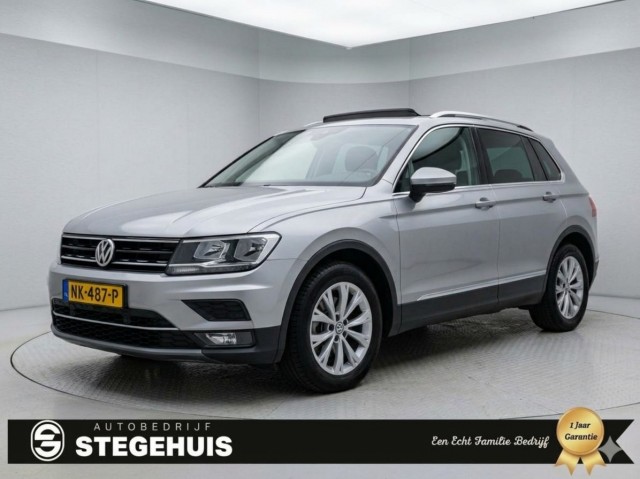 VOLKSWAGEN TIGUAN 1.4 TSI Connected Series  PANO  Winterpakket  Trekhaak  Clima , Autobedrijf Stegehuis, Vriezenveen