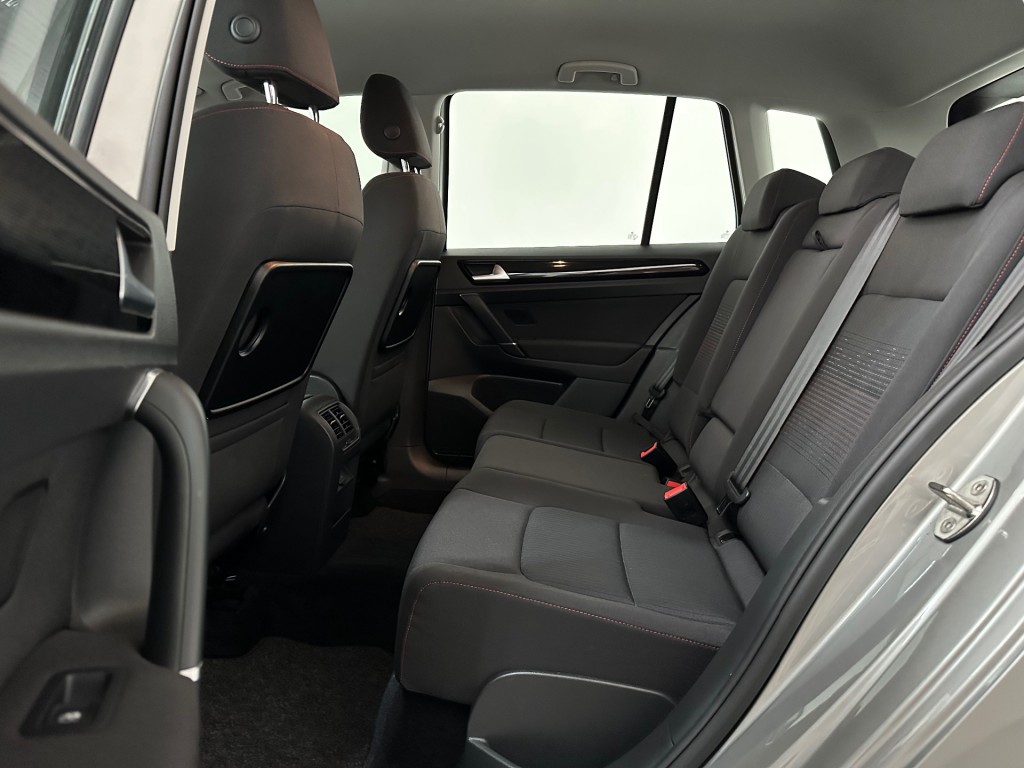 VOLKSWAGEN, GOLF SPORTSVAN