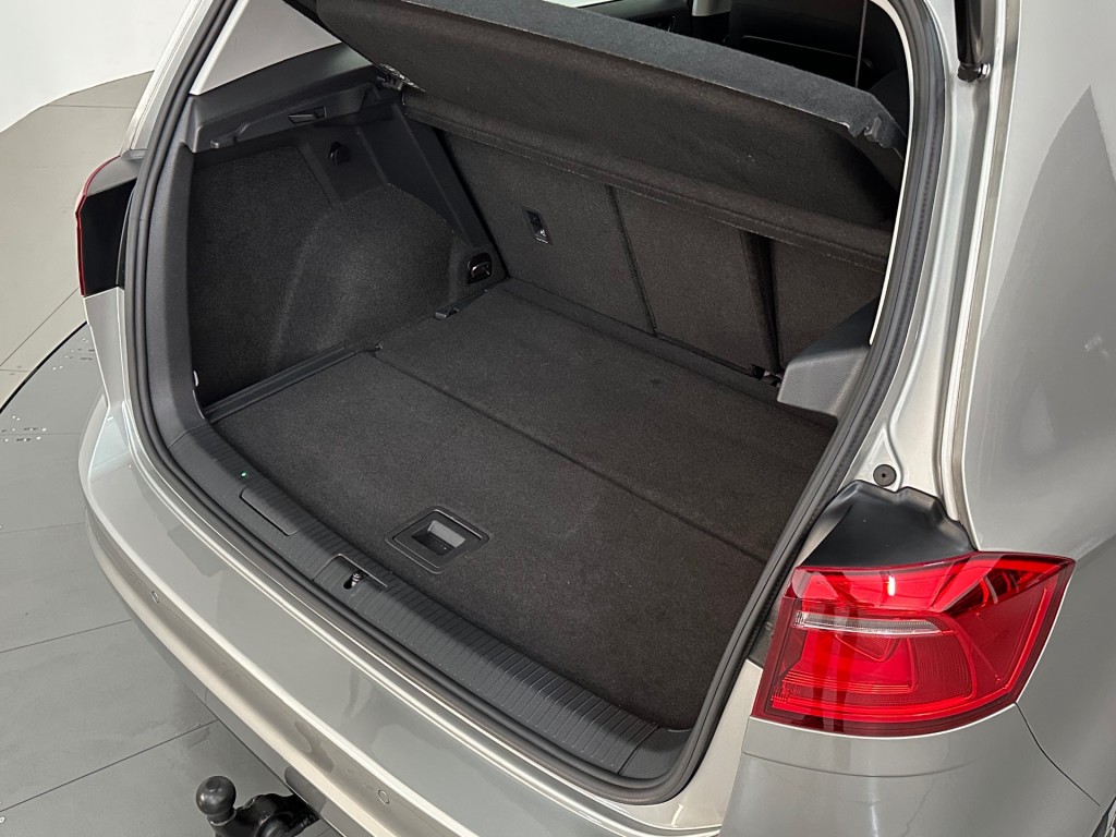 VOLKSWAGEN, GOLF SPORTSVAN