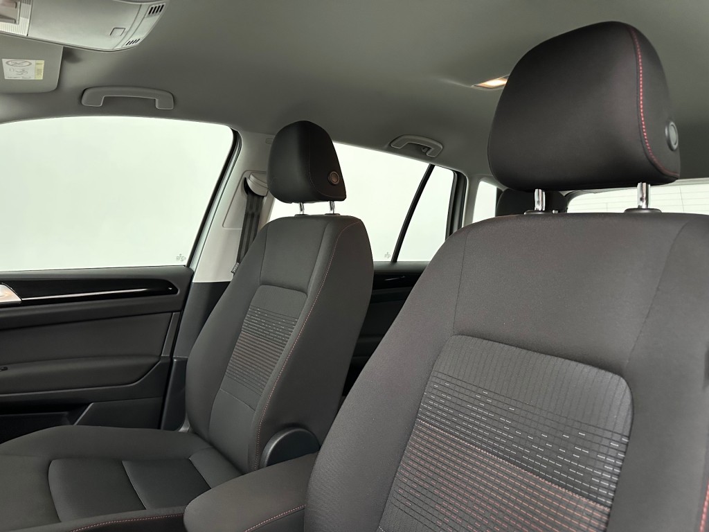 VOLKSWAGEN, GOLF SPORTSVAN