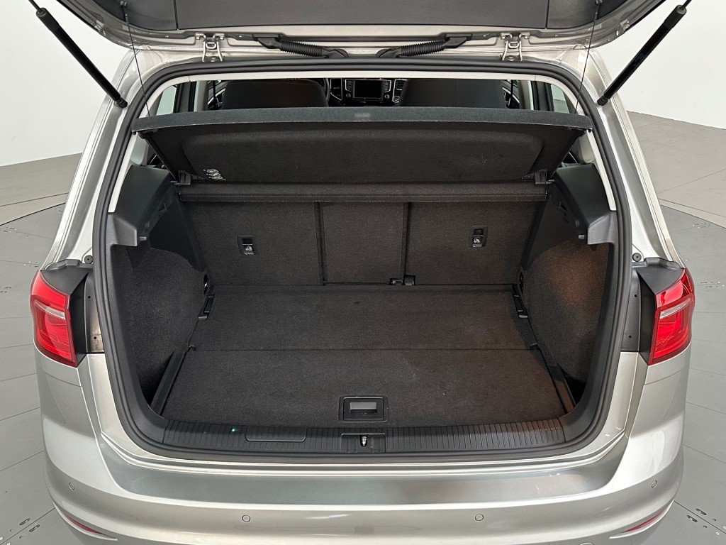 VOLKSWAGEN, GOLF SPORTSVAN