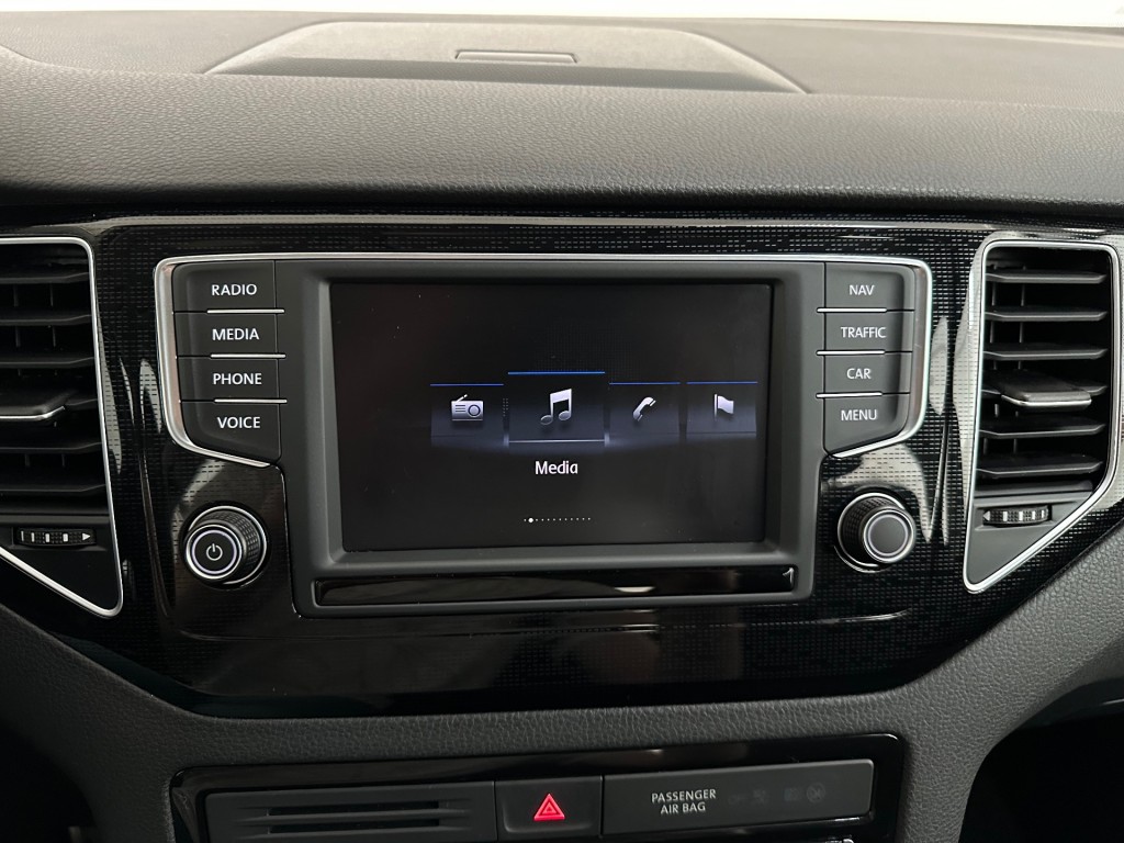VOLKSWAGEN, GOLF SPORTSVAN