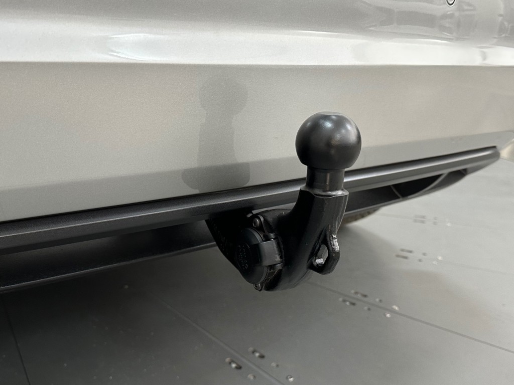 VOLKSWAGEN, GOLF SPORTSVAN