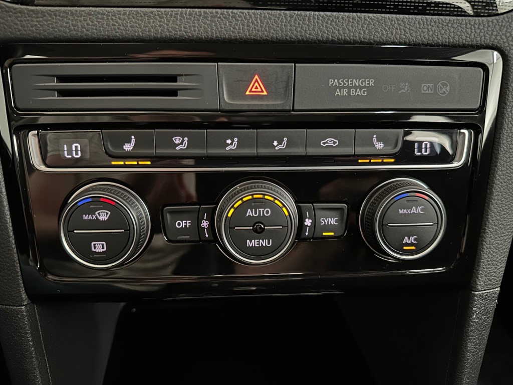 VOLKSWAGEN, GOLF SPORTSVAN