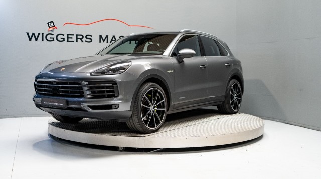 Porsche Cayenne - 3.0 E-HYBRID, Luchtvering, Bose, 360 Camera, Head-up, 22 Inch, Trekhaak, Matrix