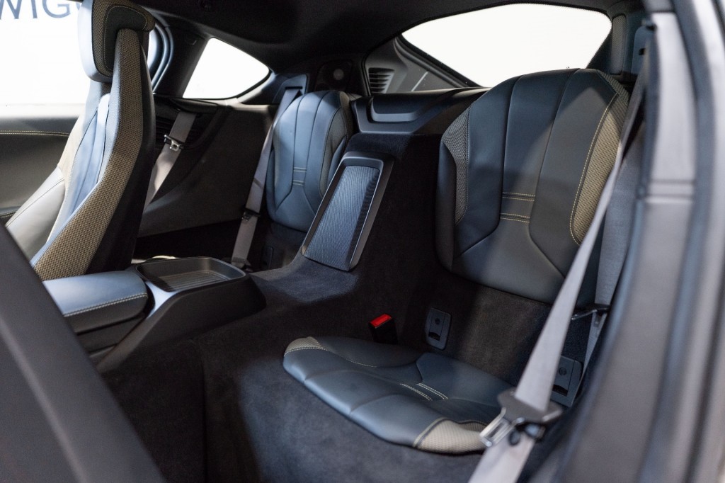 BMW, I8