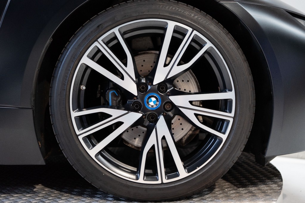 BMW, I8