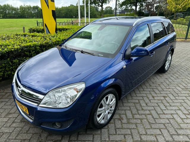 OPEL ASTRA 1.6 Cosmo Cruise / ECC / Trekhaak, Autobedrijf Krabbe, WEERSELO