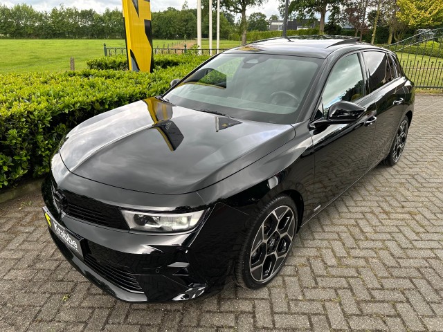 OPEL ASTRA 1.2 Ultimate Pano / HUD / Keyless, Autobedrijf Krabbe, WEERSELO
