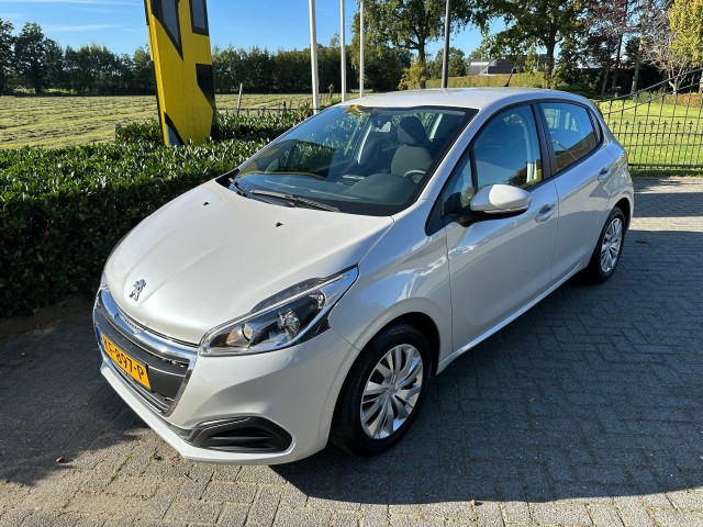 PEUGEOT 208 1.2 PureTech Active Cruise / Bluetooth, Autobedrijf Krabbe, WEERSELO