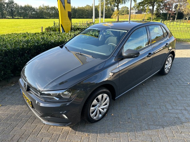 VOLKSWAGEN POLO 1.0 MPI Trendline PDC / Bluetooth / Winterpakket, Autobedrijf Krabbe, WEERSELO