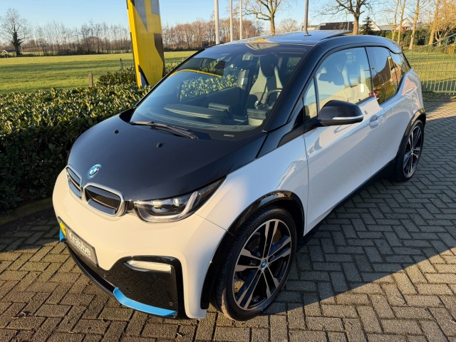 BMW I3 S Business Edition Plus 120Ah 42 kWh ACC / Pano / Keyless, Autobedrijf Krabbe, WEERSELO
