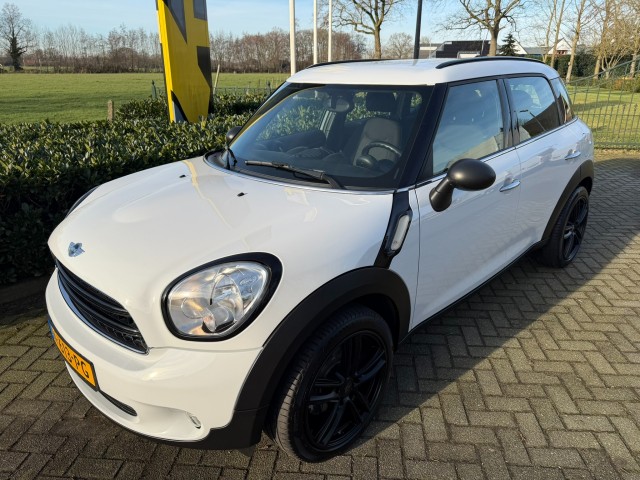 MINI COUNTRYMAN 1.6 One Chili PDC / Bluetooth / Cruise / Stoelverwarming, Autobedrijf Krabbe, WEERSELO