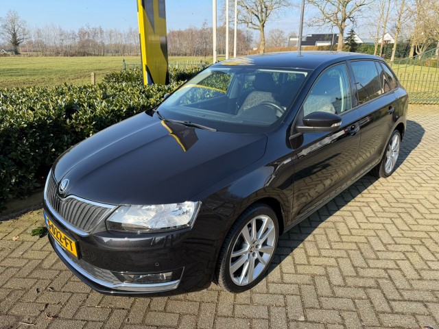 SKODA RAPID Spaceback 1.0 TSI Greentech Clever Cruise / Carplay / PDC, Autobedrijf Krabbe, WEERSELO