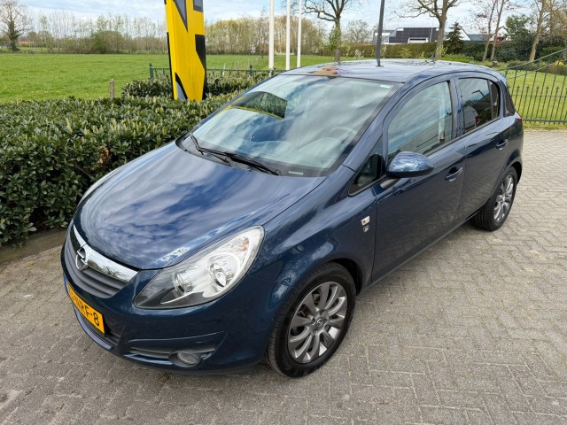 OPEL CORSA 1.2 16V  111 Edition Cruise / Airco , Autobedrijf Krabbe, WEERSELO