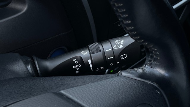 TOYOTA AURIS Hatchback 5 drs