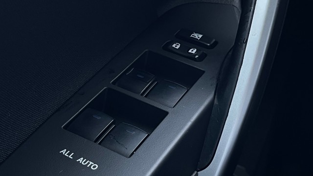 TOYOTA AURIS Hatchback 5 drs