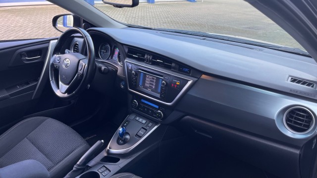 TOYOTA AURIS Hatchback 5 drs