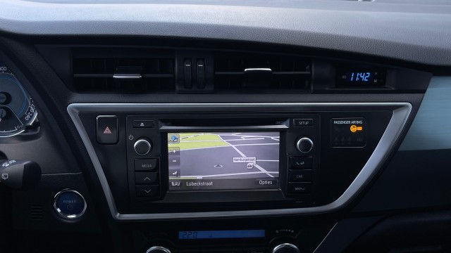 TOYOTA AURIS Hatchback 5 drs