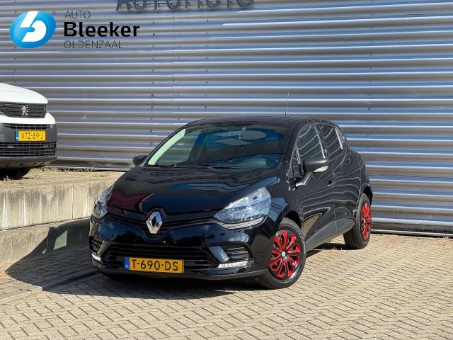 RENAULT CLIO Hatchback 5 drs