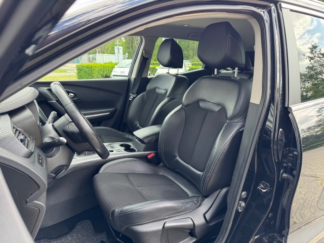 RENAULT KADJAR SUV 5-drs