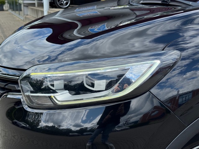 RENAULT KADJAR SUV 5-drs