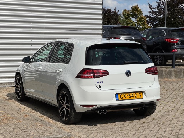 VOLKSWAGEN GOLF Hatchback 5 drs