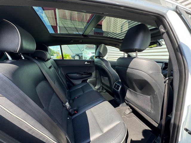 KIA SPORTAGE SUV 5-drs