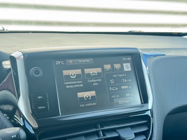 PEUGEOT 2008 SUV 5-drs