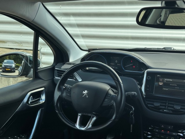 PEUGEOT 2008 SUV 5-drs