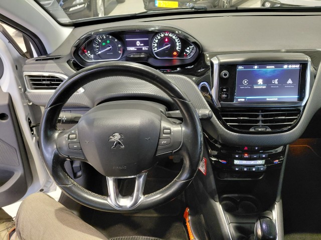 PEUGEOT 208 Hatchback 5 drs