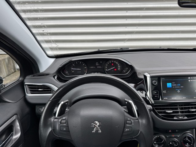PEUGEOT 2008 SUV 5-drs