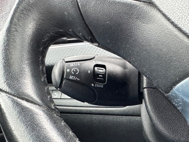 PEUGEOT 2008 SUV 5-drs