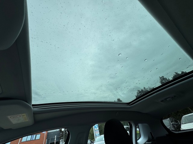 PEUGEOT 2008 SUV 5-drs