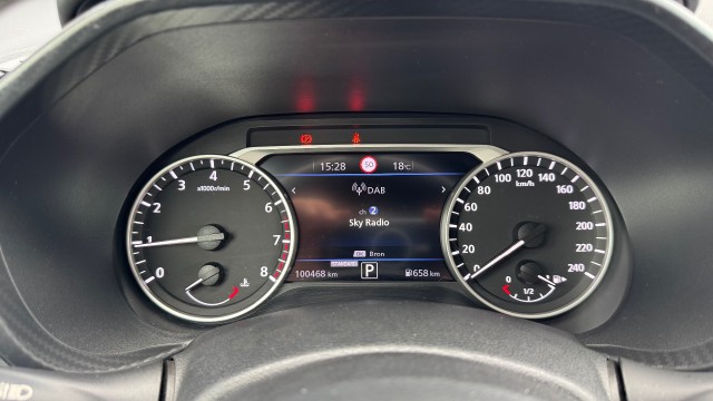 NISSAN JUKE SUV 5-drs