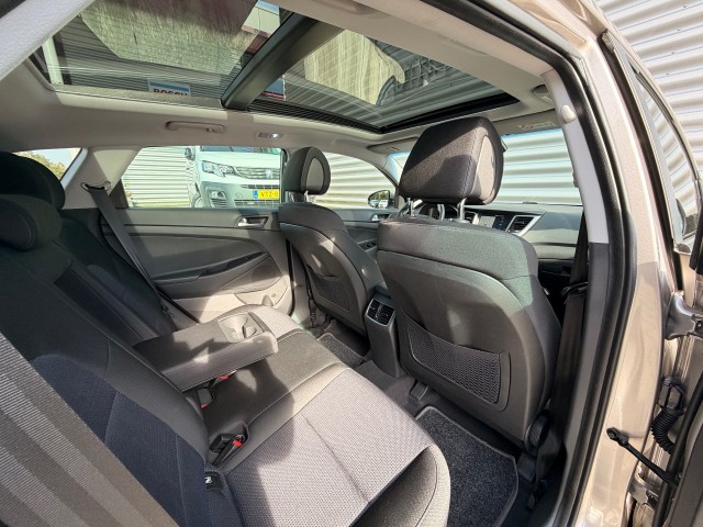 HYUNDAI TUCSON SUV 5-drs