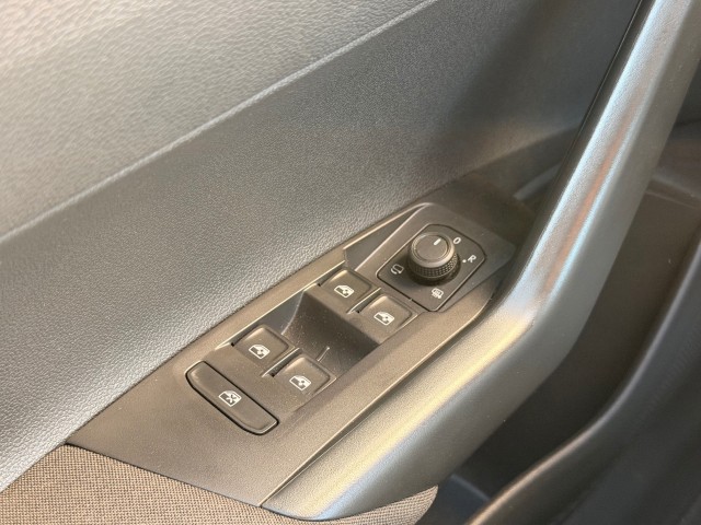 VOLKSWAGEN TAIGO SUV 5-drs