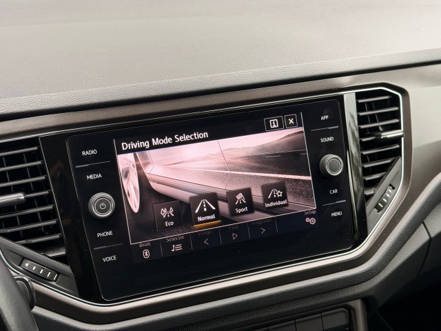 VOLKSWAGEN T-ROC SUV 5-drs