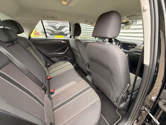 VOLKSWAGEN T-ROC SUV 5-drs