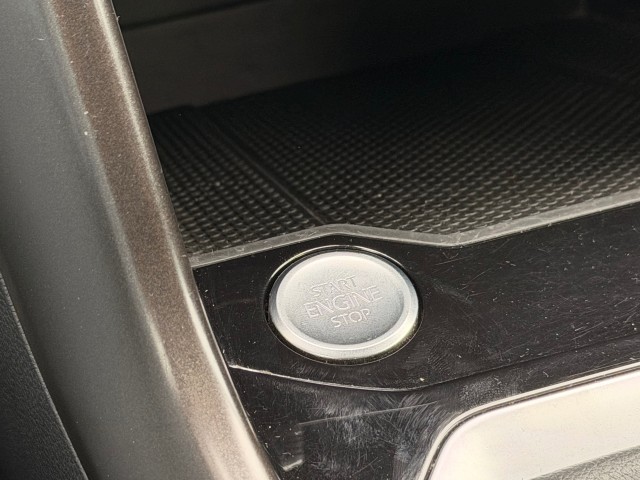 VOLKSWAGEN T-ROC SUV 5-drs