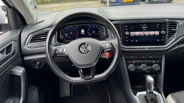 VOLKSWAGEN T-ROC SUV 5-drs
