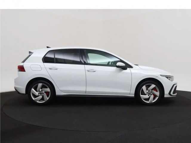 VOLKSWAGEN GOLF Hatchback 5 drs